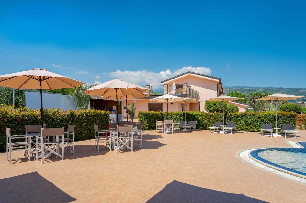 Il Giardino Country Holiday With Pool Taormina Exterior photo